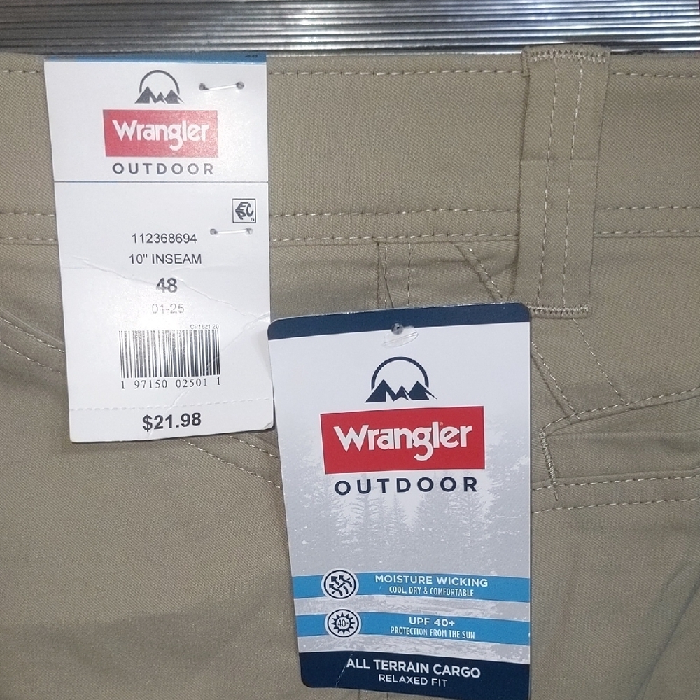 Wrangler Men's Khaki Cargo Pants - Picture 2 of 5